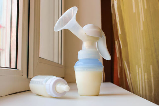 Breast Milk Storage Guide: How to Freeze and Thaw Safely and Correctly