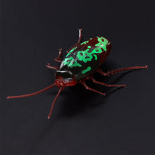 Load image into Gallery viewer, Zuru Robo Alive Glow In The Dark Crawling Cockroach
