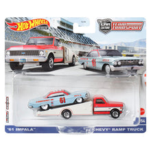 Load image into Gallery viewer, Hot Wheels Scale 1:64 Team Transport
