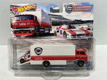 Load image into Gallery viewer, Hot Wheels Scale 1:64 Team Transport
