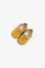 Load image into Gallery viewer, Mothercare Mustard T-Bar Pram Shoes
