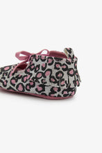 Load image into Gallery viewer, Mothercare Leopard-Print Pram Shoes
